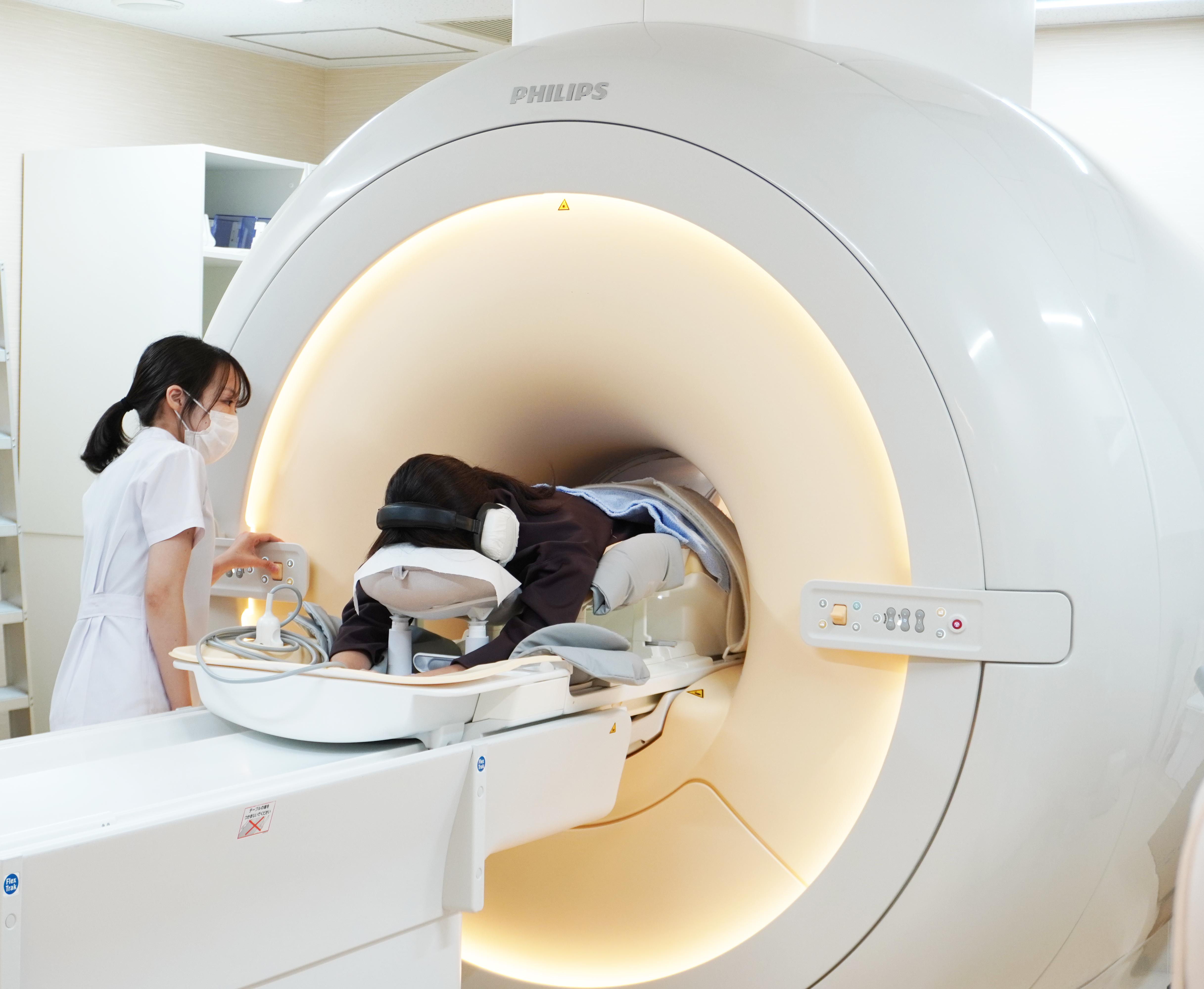 無痛MRI乳がん検診のイメージ